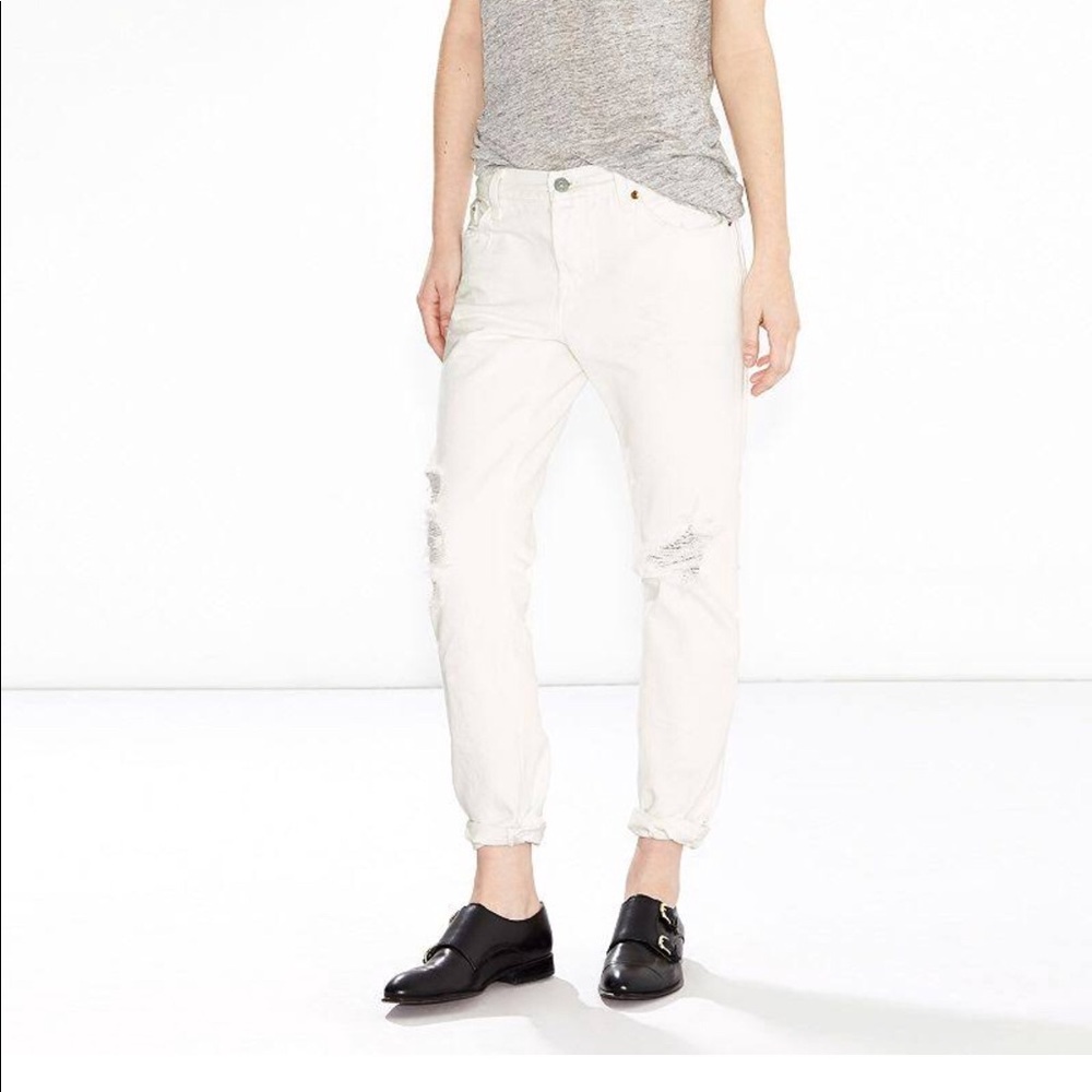 Levi 501 white jeans size 27 NWT